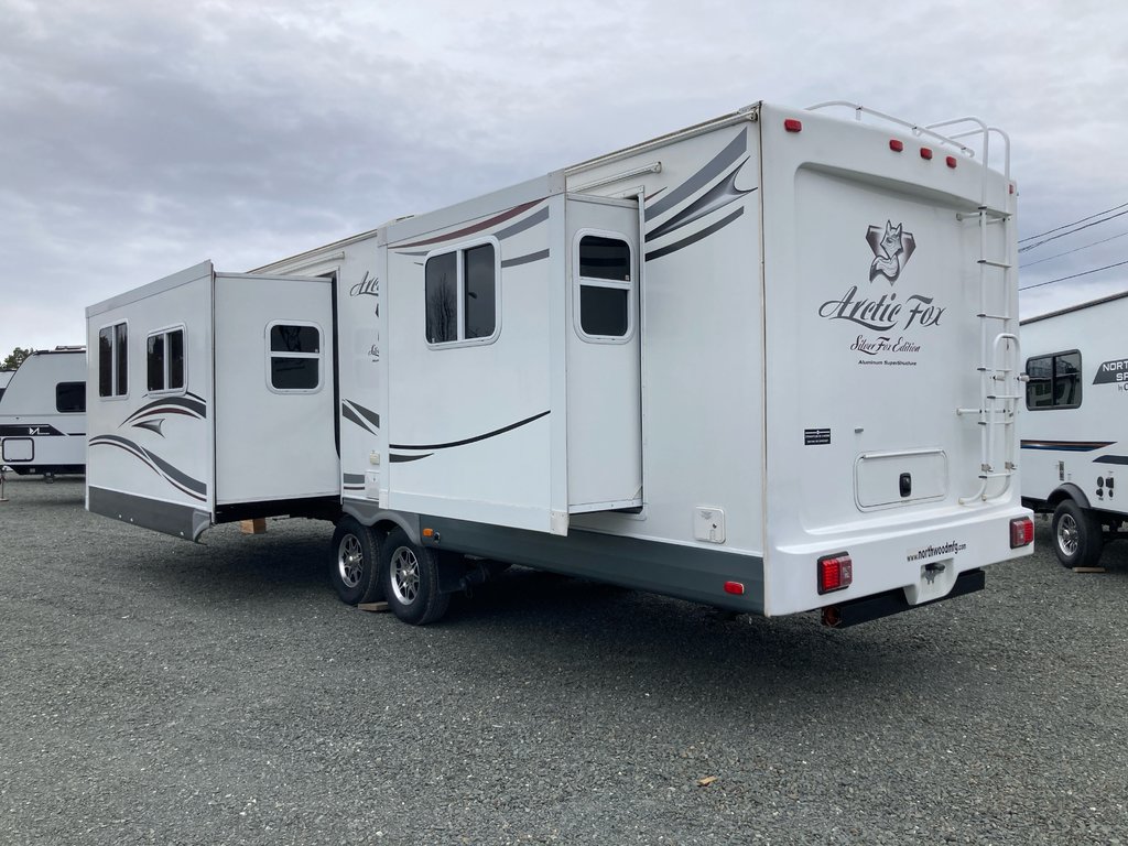2012 NORTHWOOD ARCTIC FOX 29L in Terrace, British Columbia - 2 - w1024h768px