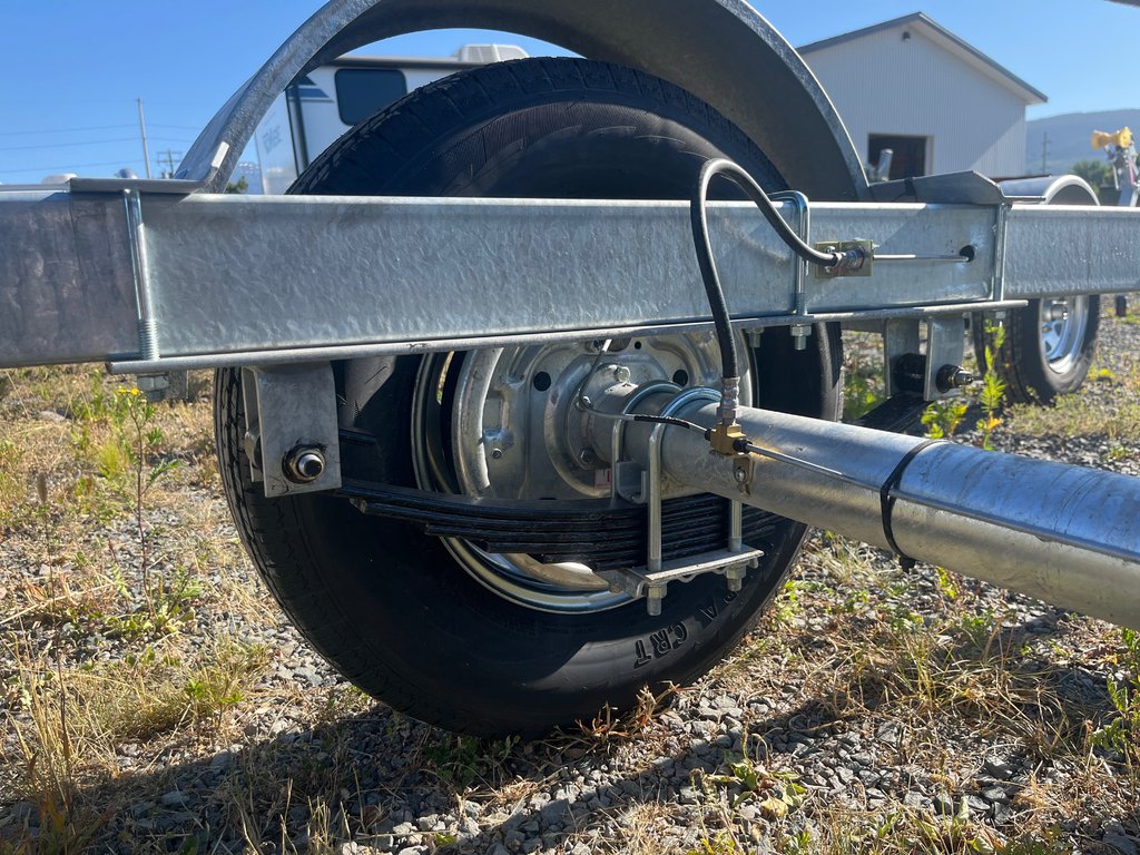 2026 ROAD RUNNER TRAILERS 4 200 in Terrace, British Columbia - 4 - w1024h768px