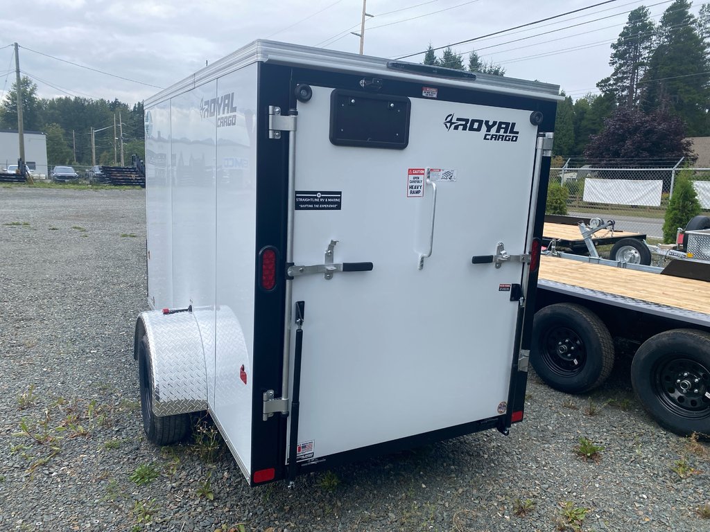2027 Southland LCHS29-512V-64R Royal in Terrace, British Columbia - 4 - w1024h768px