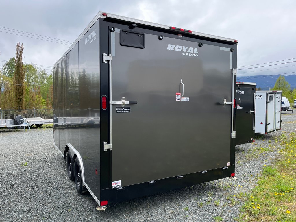 2025 Southland Royal LCHT35-816F-86 in Terrace, British Columbia - 3 - w1024h768px