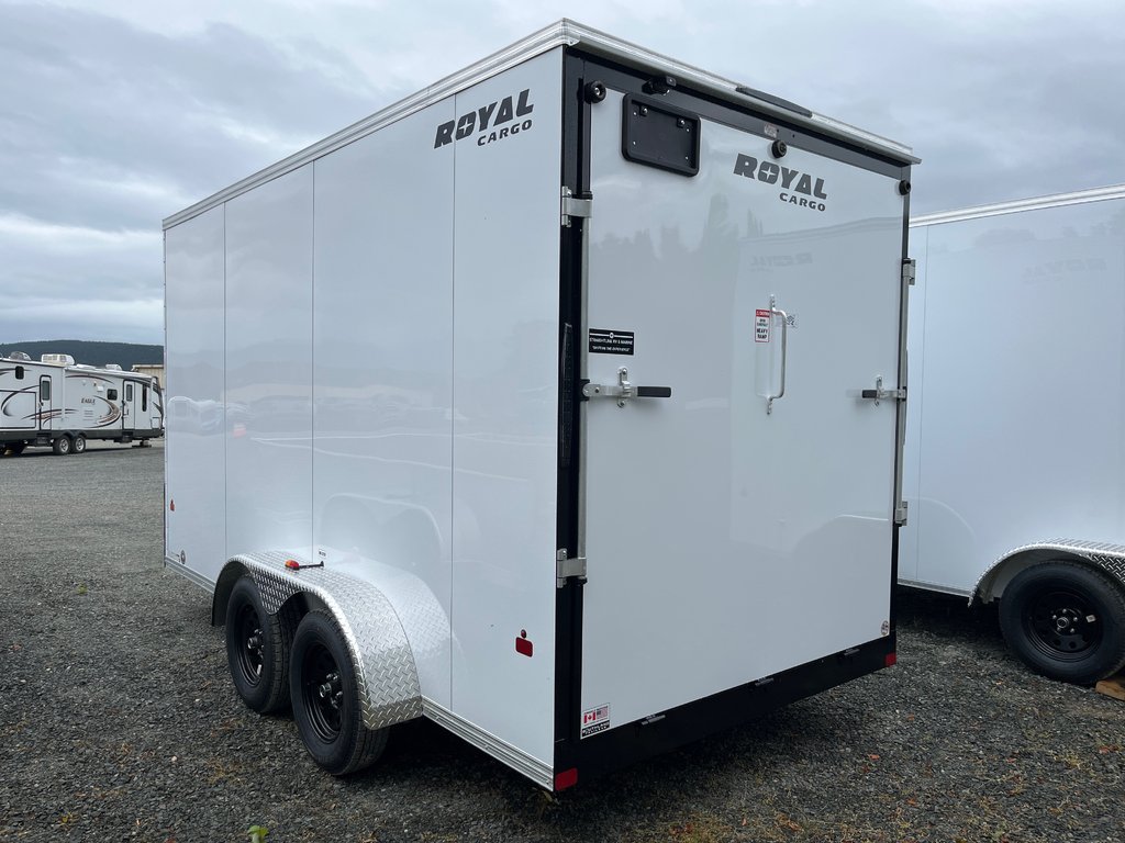 2026 Southland Royal LCHT35-716V-86R in Terrace, British Columbia - 2 - w1024h768px