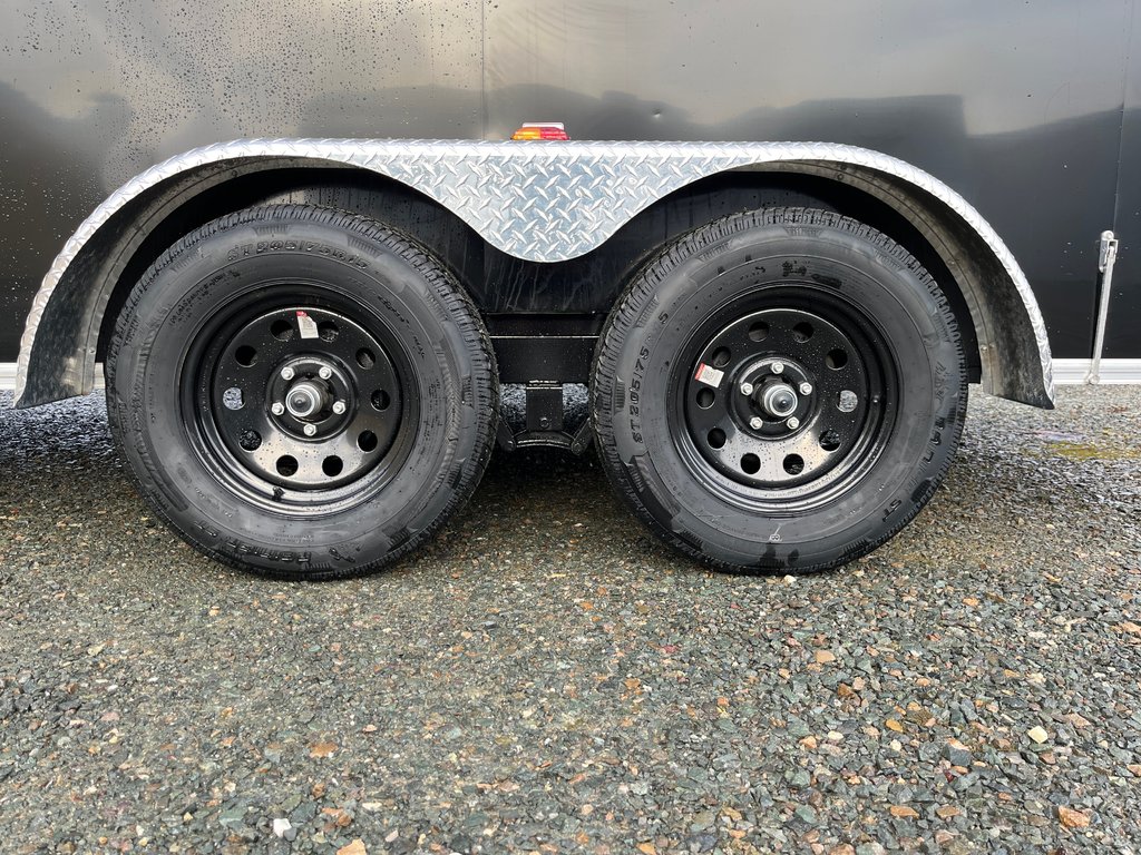 2026 Southland Royal LCHT35-716-86B in Terrace, British Columbia - 6 - w1024h768px