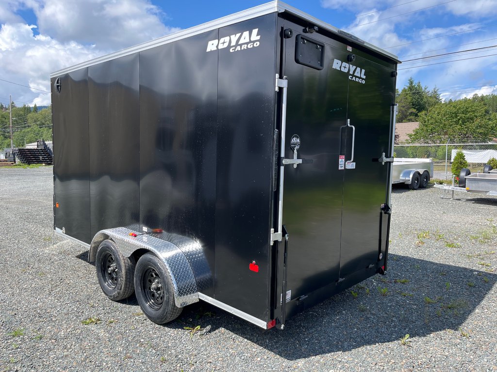 2026 Southland Royal LCHT35-716V-86R in Terrace, British Columbia - 3 - w1024h768px