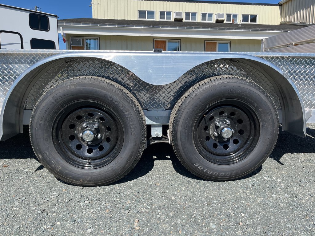 2026 Stronghaul UATS 82x14 DR in Terrace, British Columbia - 2 - w1024h768px