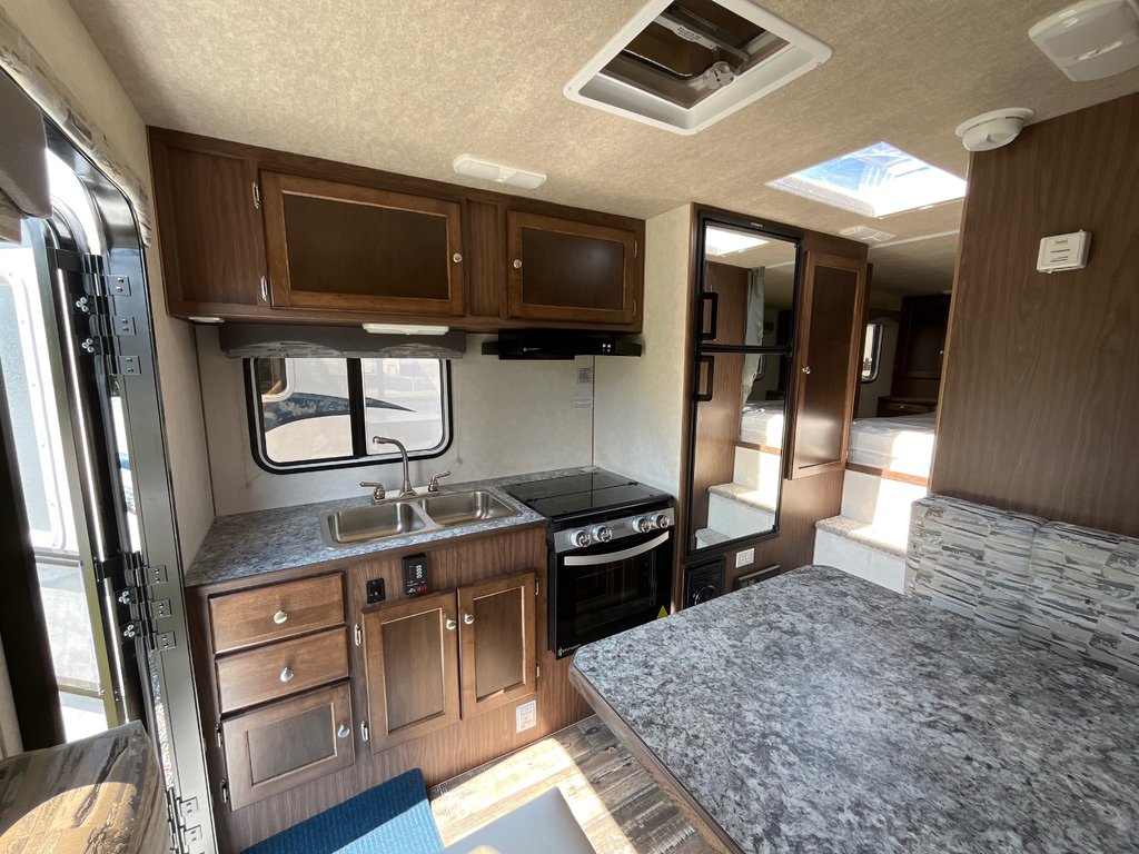 2026 Westland Travelaire 9.0W in Terrace, British Columbia - 6 - w1024h768px