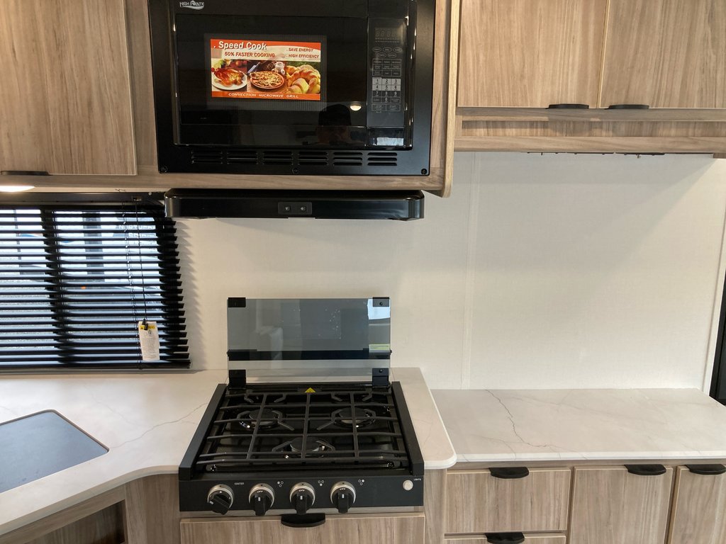 2025 Winnebago Access 26RL in Terrace, British Columbia - 11 - w1024h768px