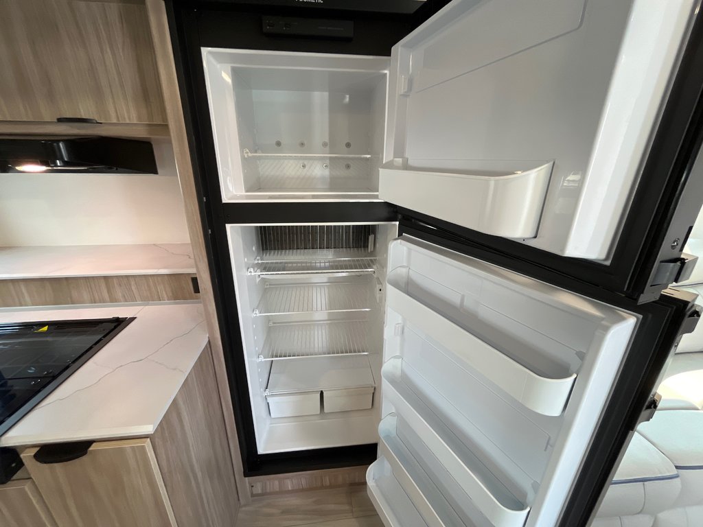 2025 Winnebago Access 25ML in Terrace, British Columbia - 16 - w1024h768px