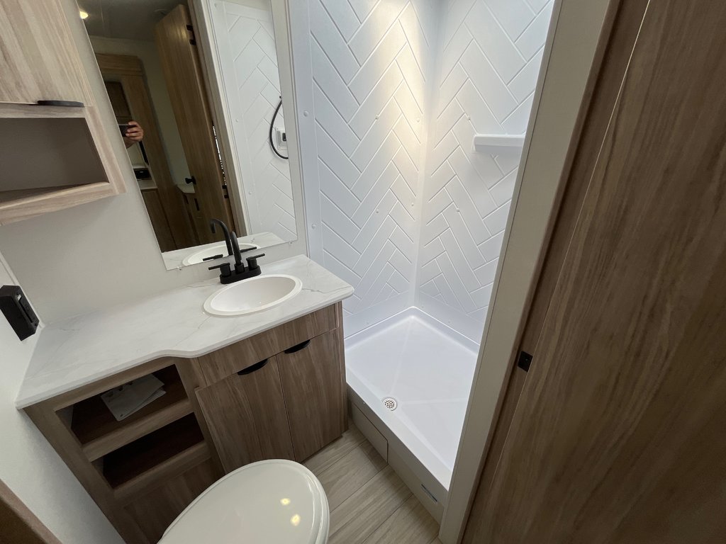 2025 Winnebago Access 25ML in Terrace, British Columbia - 12 - w1024h768px