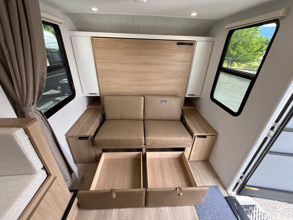 2026 Winnebago MICRO MINNIE 2200MBH in Terrace, British Columbia - 9 - w1024h768px