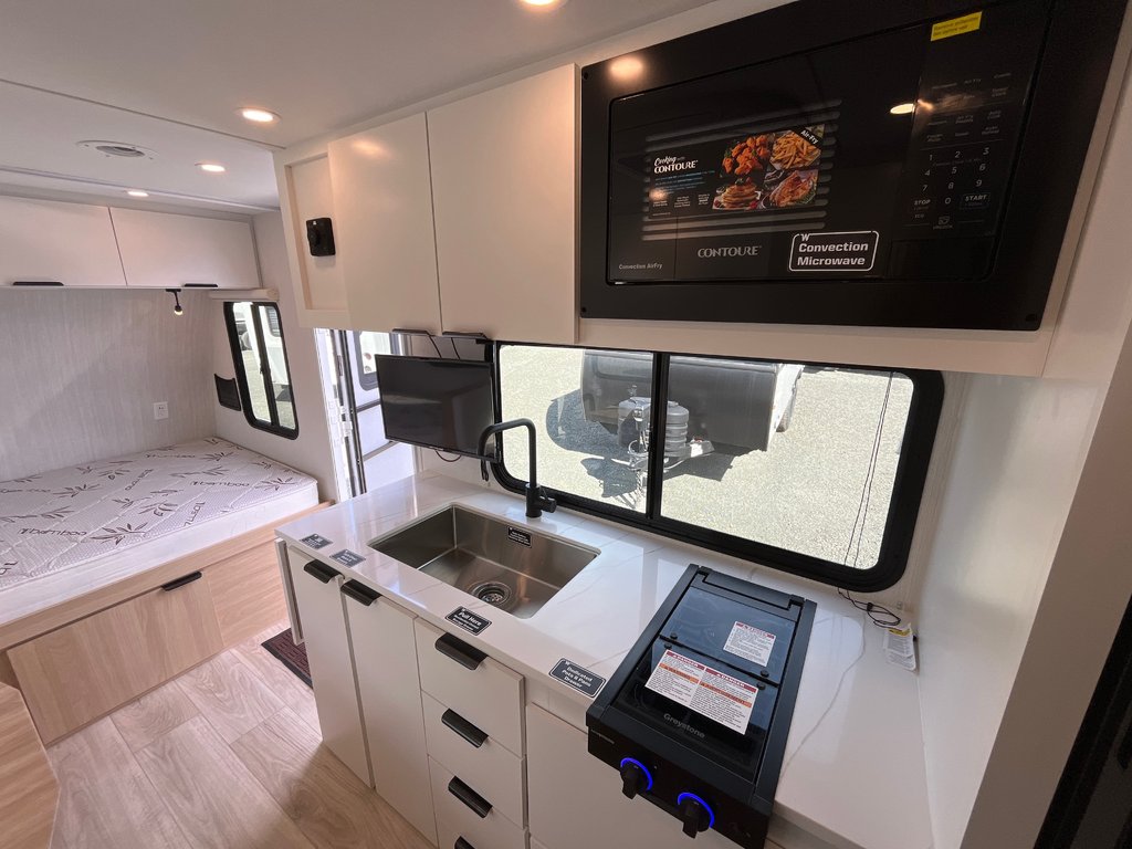 2026 Winnebago MICRO MINNIE 1800BH in Terrace, British Columbia - 14 - w1024h768px