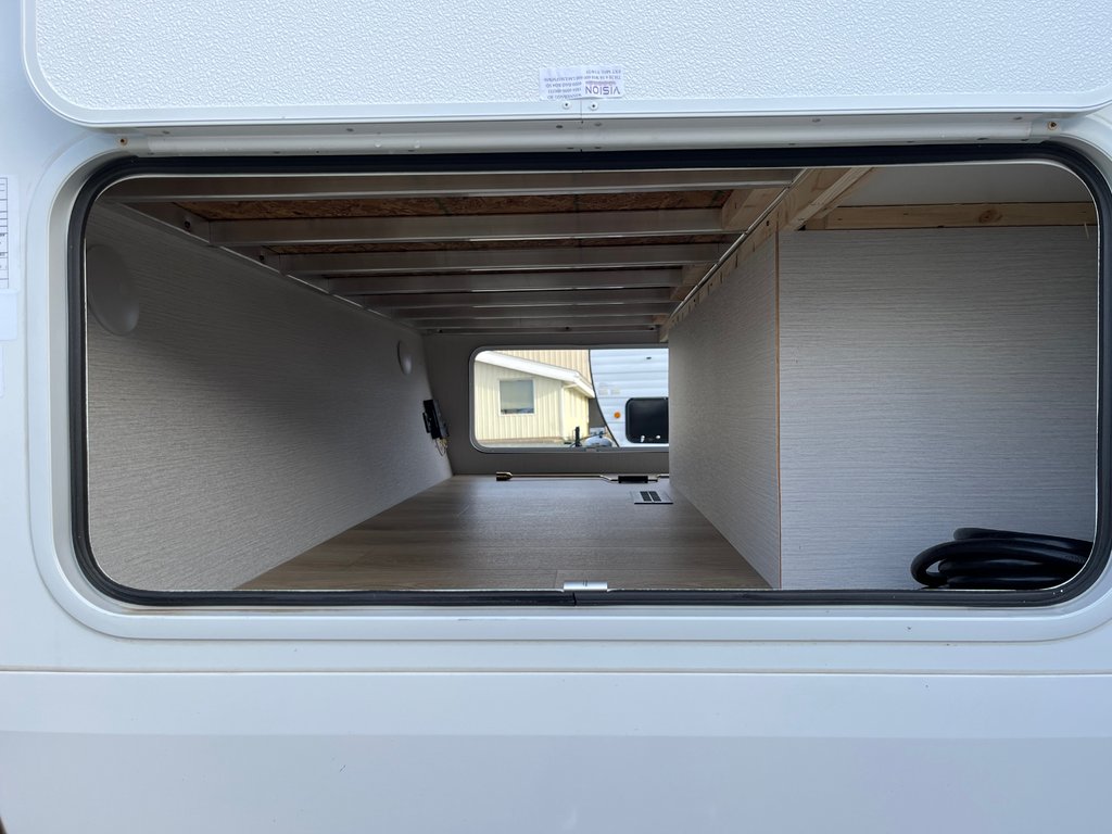 2026 Winnebago Thrive 22MBH Thrive in Terrace, British Columbia - 8 - w1024h768px