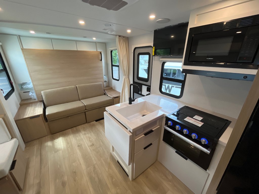 2026 Winnebago THRIVE 22MBH in Terrace, British Columbia - 9 - w1024h768px