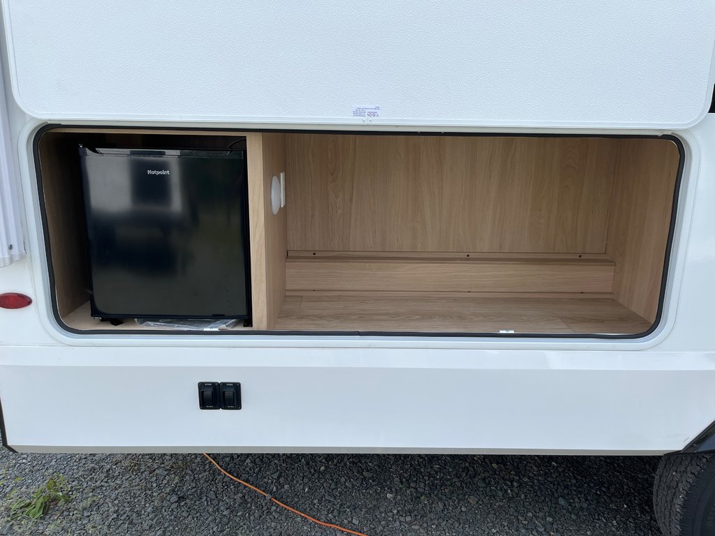 2026 Winnebago THRIVE 22MBH in Terrace, British Columbia - 6 - w1024h768px