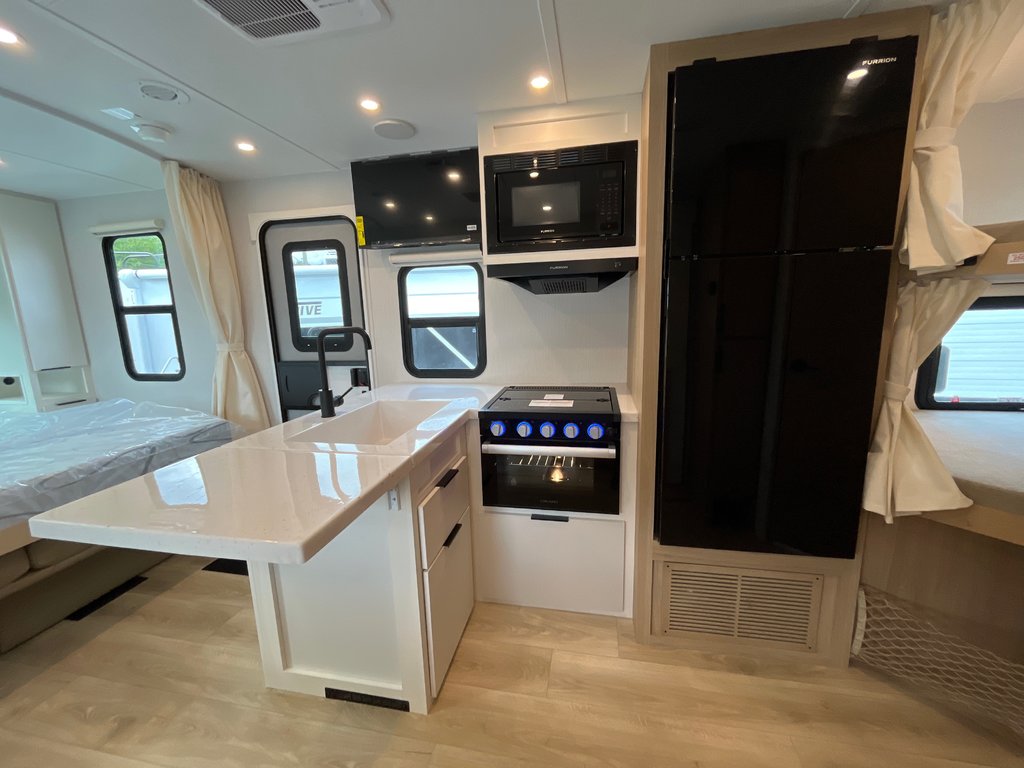 2026 Winnebago THRIVE 22MBH in Terrace, British Columbia - 16 - w1024h768px