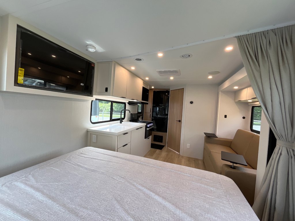 2026 Winnebago THRIVE 18FBS in Terrace, British Columbia - 17 - w1024h768px