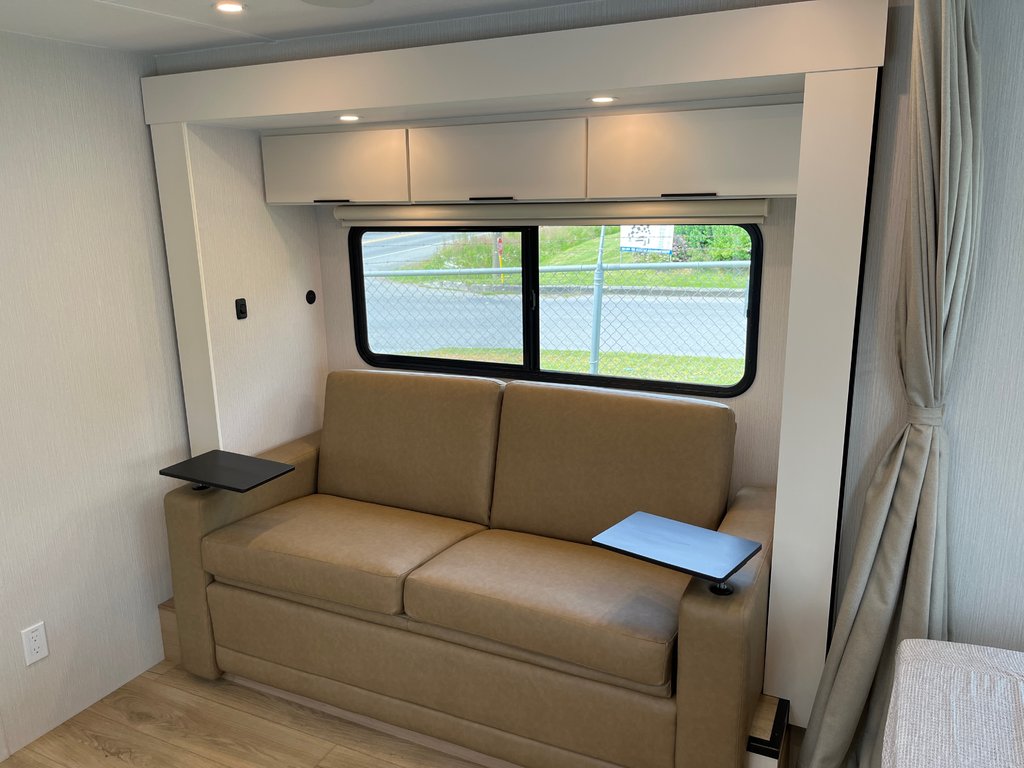2026 Winnebago THRIVE 18FBS in Terrace, British Columbia - 9 - w1024h768px