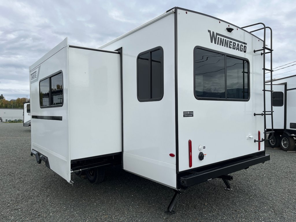 2026 Winnebago THRIVE 25RLS in Terrace, British Columbia - 3 - w1024h768px