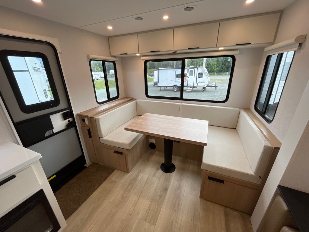 2026 Winnebago THRIVE 25RLS in Terrace, British Columbia - 16 - w1024h768px