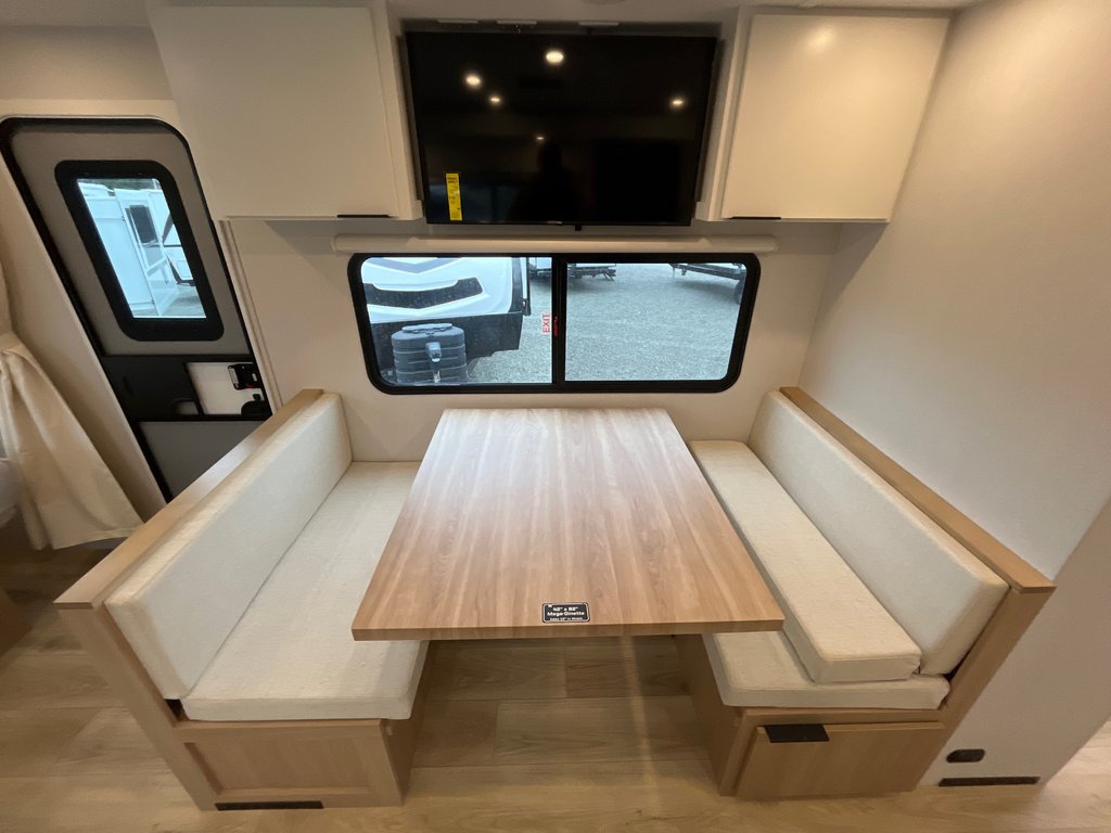 2026 Winnebago THRIVE 22MLS in Terrace, British Columbia - 12 - w1024h768px
