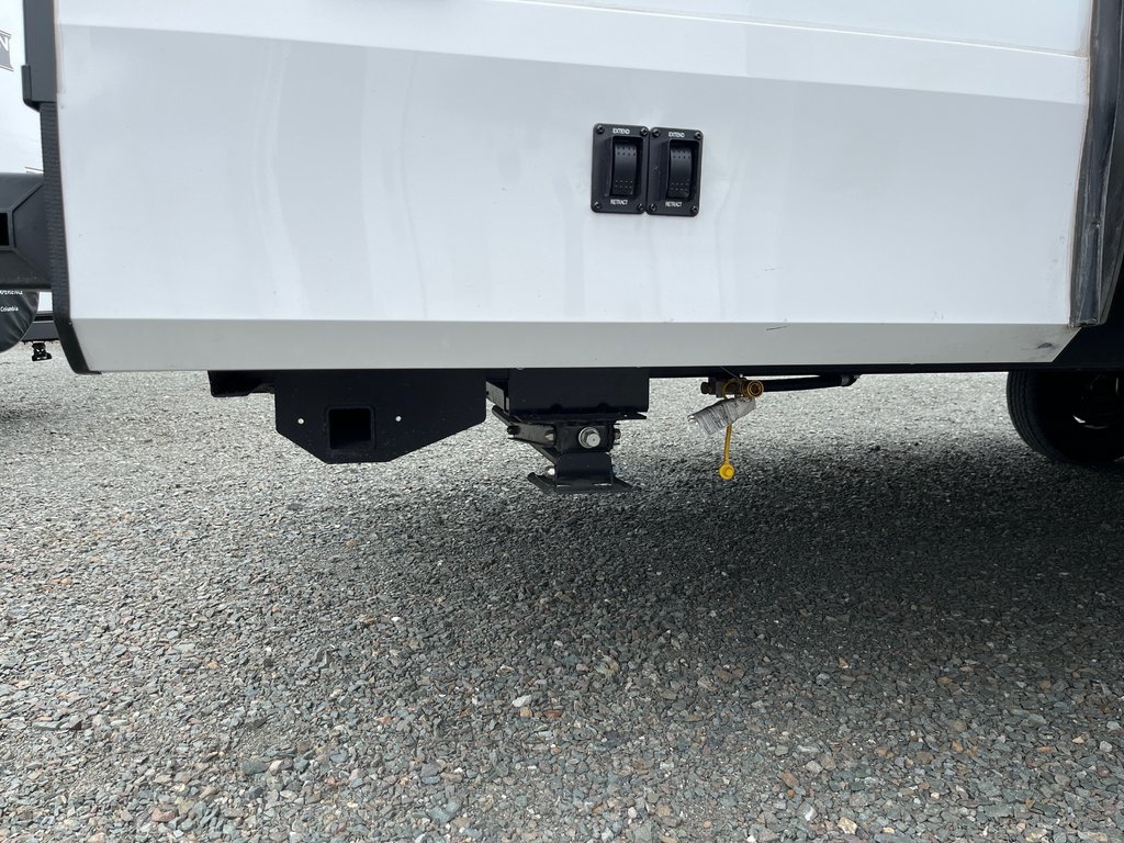 2026 Winnebago THRIVE 29RLO in Terrace, British Columbia - 4 - w1024h768px