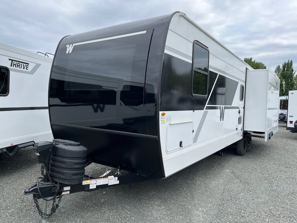 2026 Winnebago THRIVE 29RLO in Terrace, British Columbia - 1 - w1024h768px