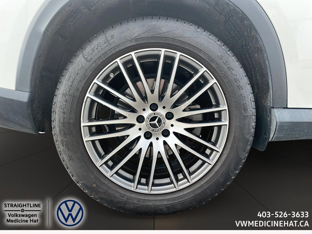 2024 Mercedes-Benz GLC 300-6