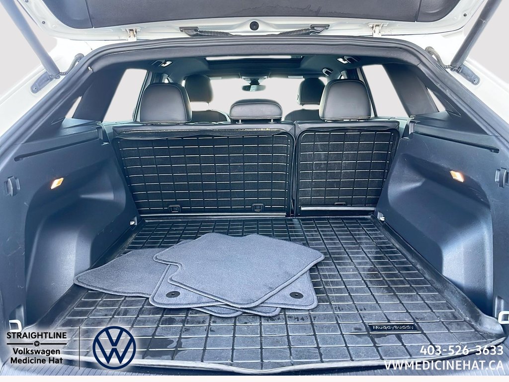 2021 Volkswagen Atlas Cross Sport Execline-5