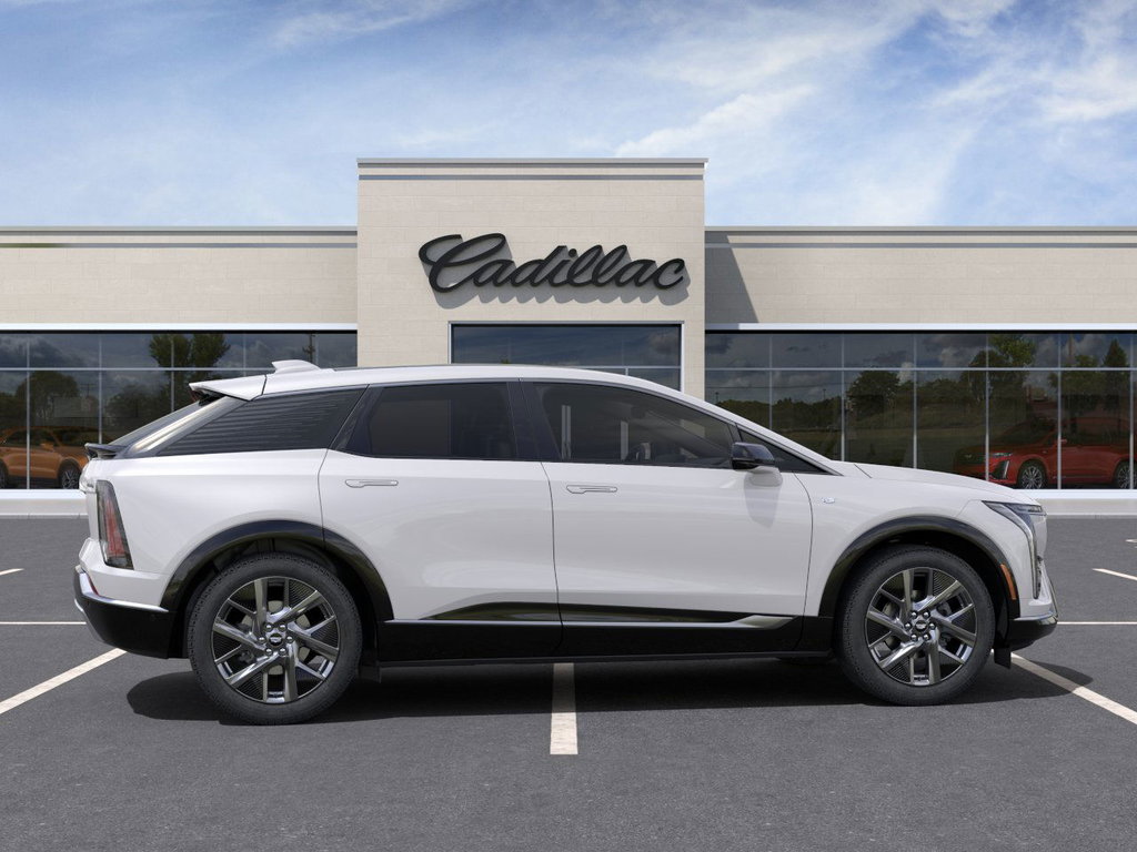 2025 Cadillac OPTIQ Luxury 2 in Brantford, Ontario - 5 - w1024h768px