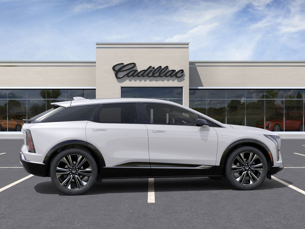 2025 Cadillac OPTIQ Luxury 2 in Brantford, Ontario - 5 - w1024h768px