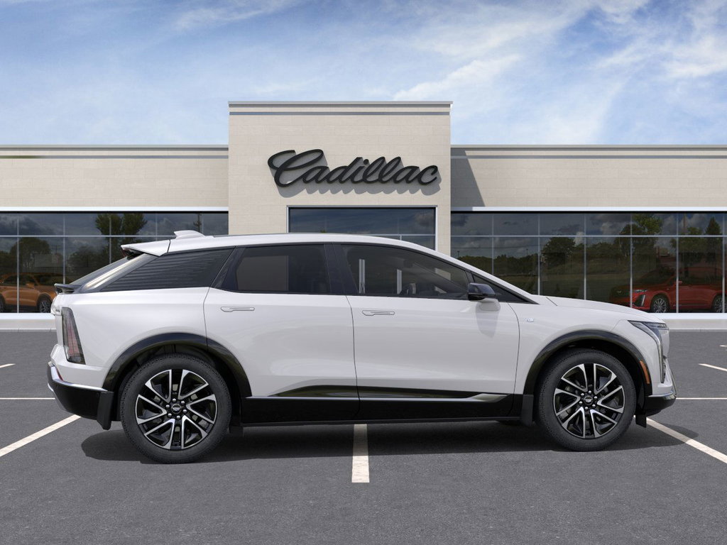 2025 Cadillac OPTIQ AWD 4dr Sport w/1SF in Brantford, Ontario - 5 - w1024h768px