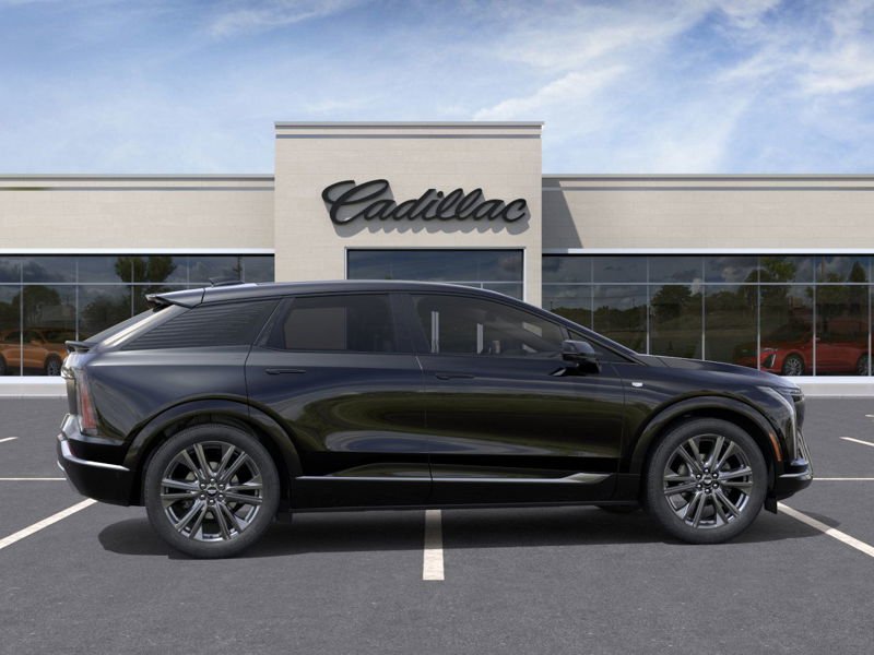 2026 Cadillac OPTIQ Premium Sport in Brantford, Ontario - 5 - w1024h768px