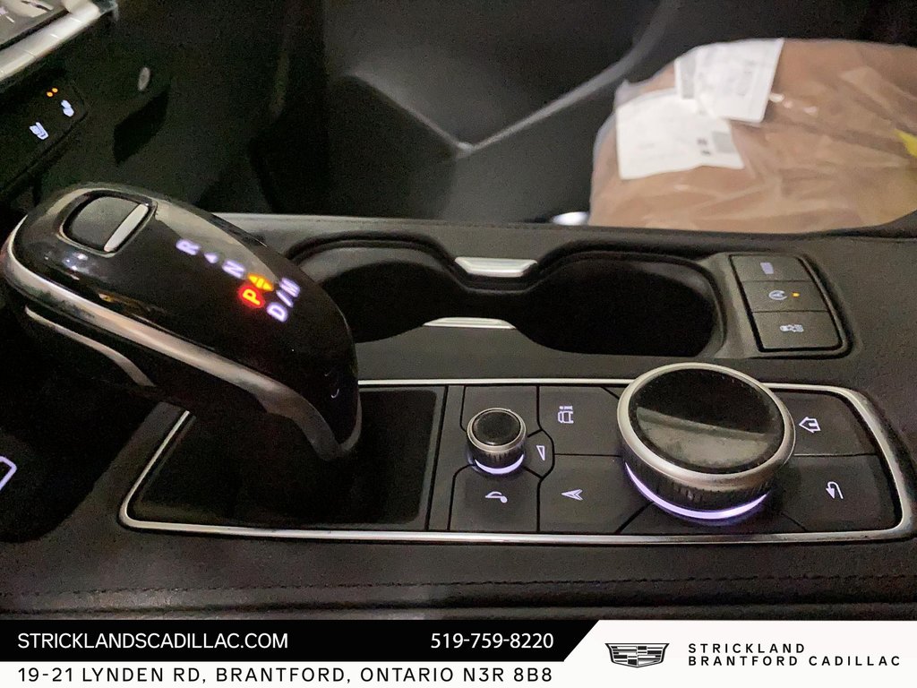 2025 Cadillac XT4 Sport in Brantford, Ontario - 15 - w1024h768px