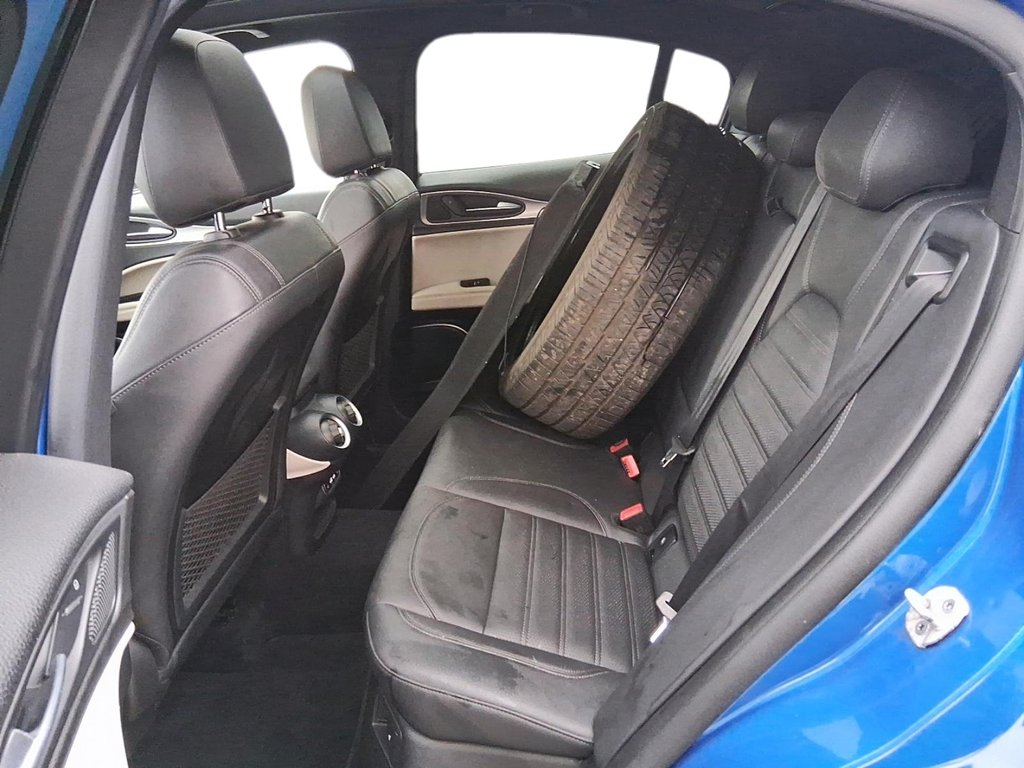 2021 Alfa Romeo Stelvio Ti AWD in Stratford, Ontario - 11 - w1024h768px