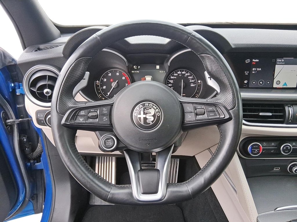 2021 Alfa Romeo Stelvio Ti AWD in Stratford, Ontario - 14 - w1024h768px