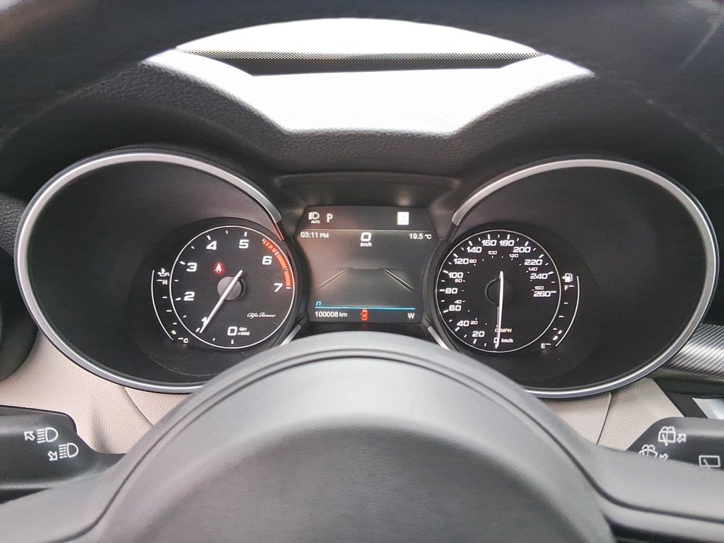2021 Alfa Romeo Stelvio Ti AWD in Stratford, Ontario - 16 - w1024h768px