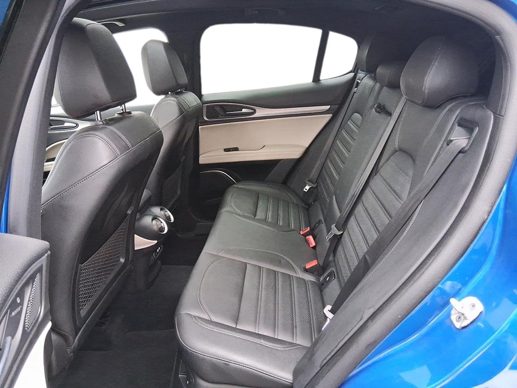 2021 Alfa Romeo Stelvio Ti AWD in Stratford, Ontario - 10 - w1024h768px