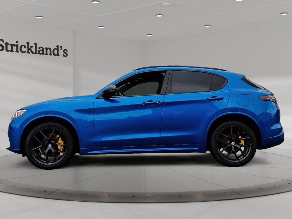 2021 Alfa Romeo Stelvio Ti AWD in Stratford, Ontario - 5 - w1024h768px