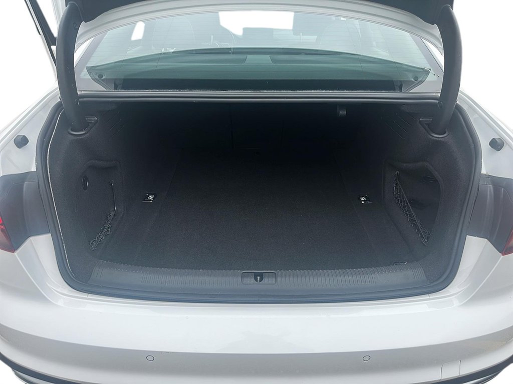 2023 Audi A4 45 2.0T Komfort quattro 7sp S Tronic in Stratford, Ontario - 6 - w1024h768px