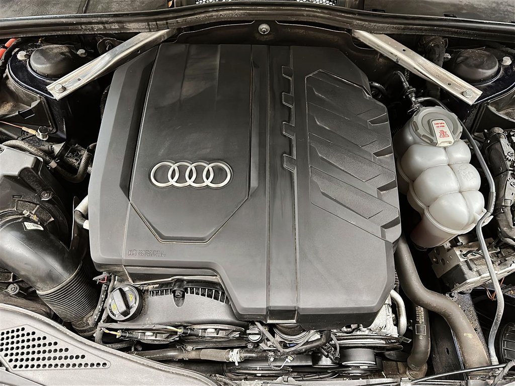 2024 Audi A4 45 2.0T Komfort quattro 7sp S Tronic in Stratford, Ontario - 7 - w1024h768px