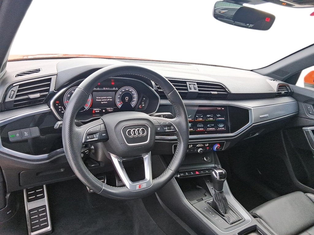 2020 Audi Q3 45 2.0T Progressiv quattro 8sp Tiptronic in Stratford, Ontario - 11 - w1024h768px