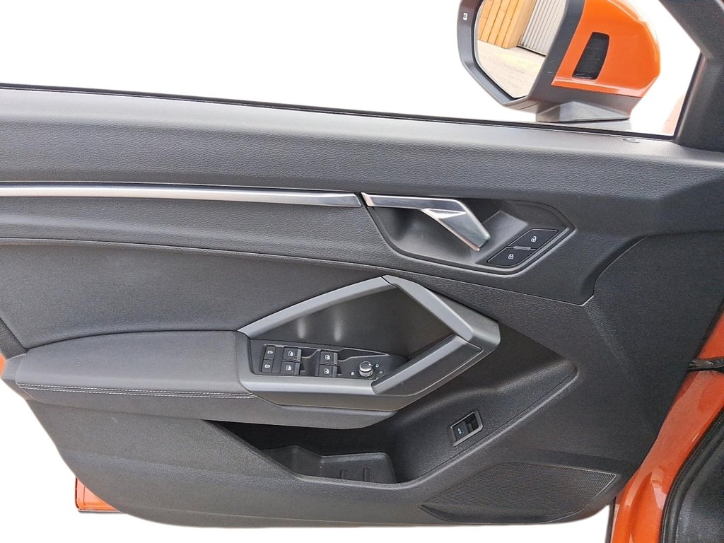 2020 Audi Q3 45 2.0T Progressiv quattro 8sp Tiptronic in Stratford, Ontario - 12 - w1024h768px