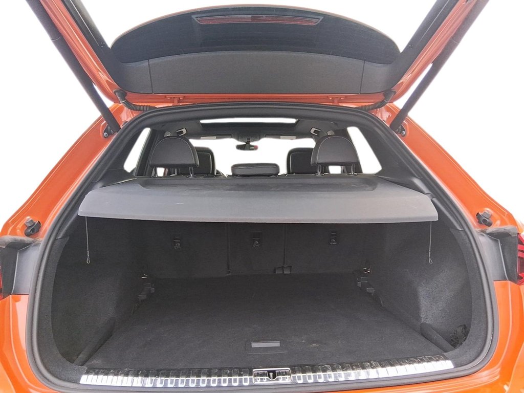 2020 Audi Q3 45 2.0T Progressiv quattro 8sp Tiptronic in Stratford, Ontario - 7 - w1024h768px