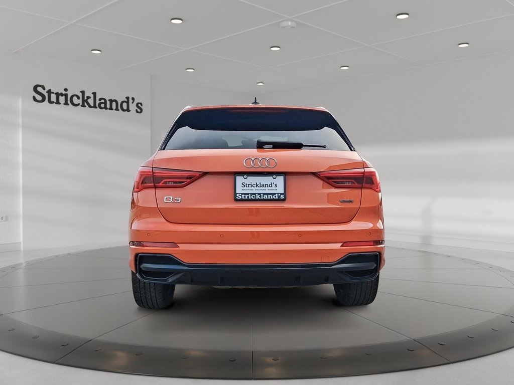 2020 Audi Q3 45 2.0T Progressiv quattro 8sp Tiptronic in Stratford, Ontario - 3 - w1024h768px