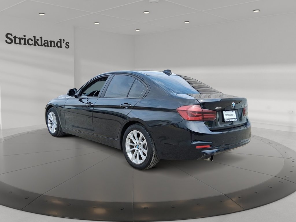 2016 BMW 320i xDrive Sedan in Stratford, Ontario - 4 - w1024h768px