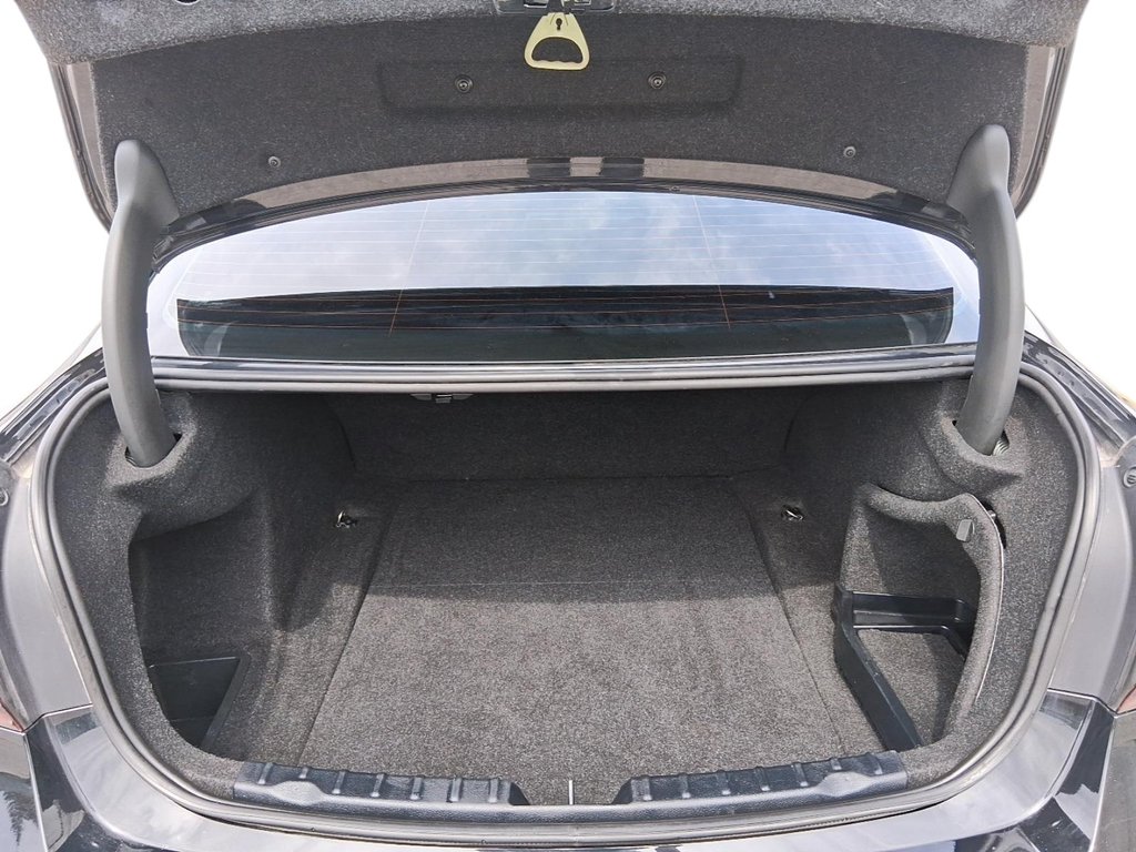 2016 BMW 320i xDrive Sedan in Stratford, Ontario - 6 - w1024h768px