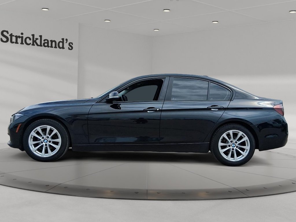 2016 BMW 320i xDrive Sedan in Stratford, Ontario - 5 - w1024h768px