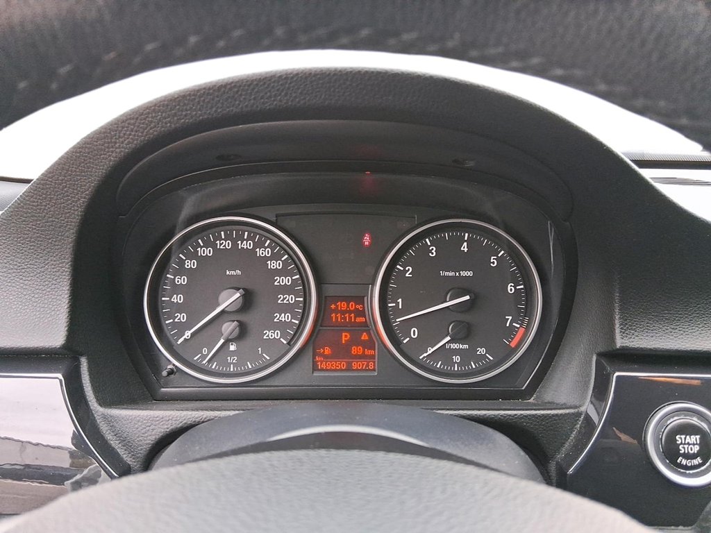 2010 BMW 328i Sedan in Stratford, Ontario - 15 - w1024h768px