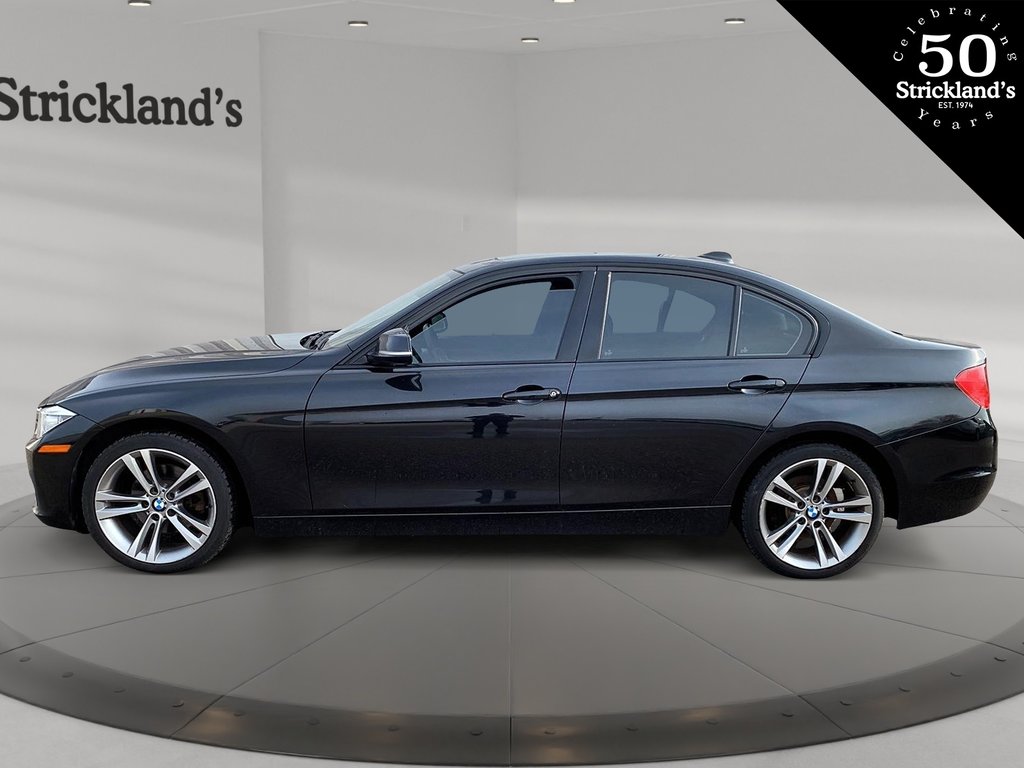 2013  328i XDrive Sedan Sport Line in Stratford, Ontario - 5 - w1024h768px