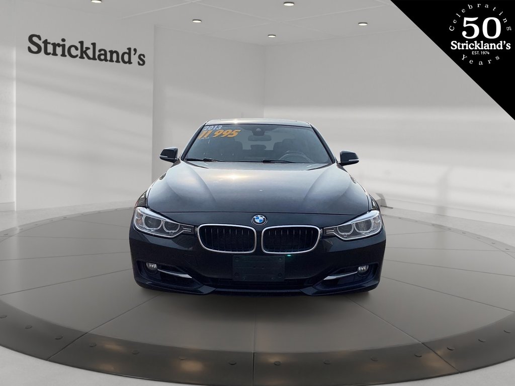 2013  328i XDrive Sedan Sport Line in Stratford, Ontario - 2 - w1024h768px