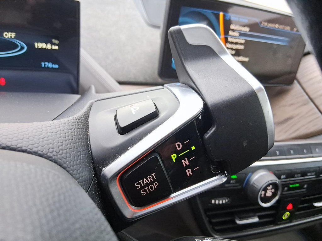 2017 BMW i3 4DR HB W/RANGE EXTENDER in Stratford, Ontario - 18 - w1024h768px